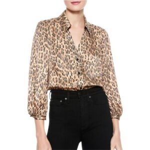 Alice + Olivia Leopard Print V-Neck Shirt Blouse Button Down Size Medium